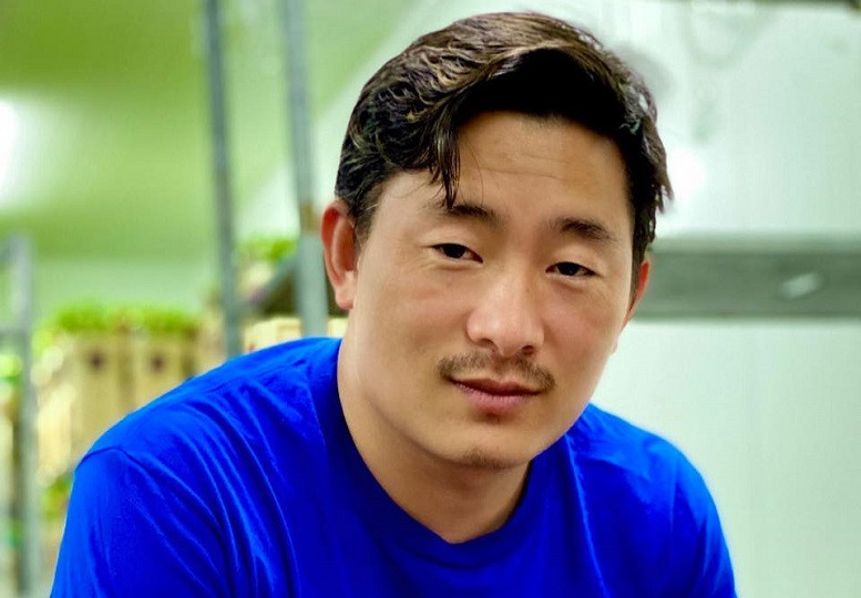 निर्देशक राईले बेलायतबाट नै ल्याए  देश प्रेमले भरिएको  ‘हामी नेपाली हामी गोर्खाली’ को भिडियो